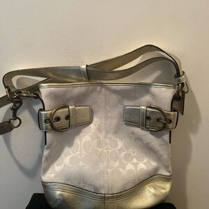 New !! Coach White and Silver Shoulder Bag with Metallic Accents